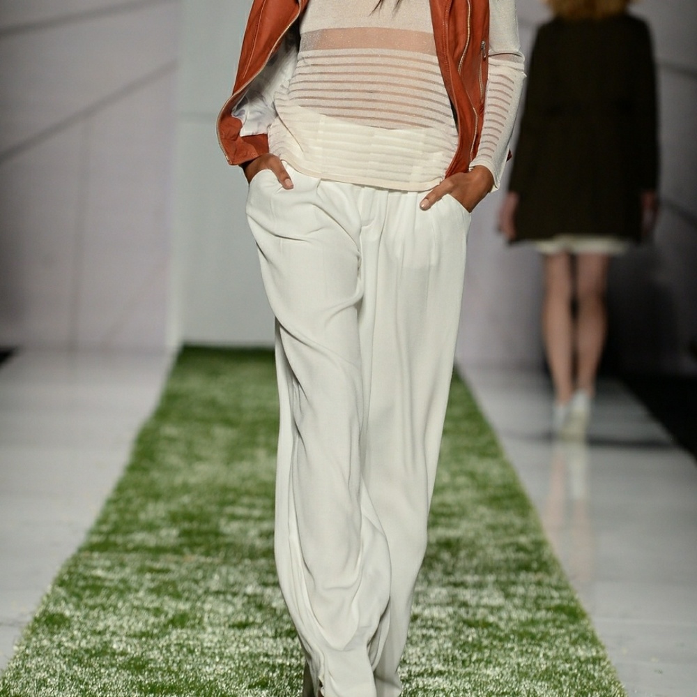 Rudsak White Pants DESIGNER Never Worn Sz L